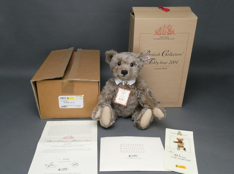 British Collector's Teddy bear 2004