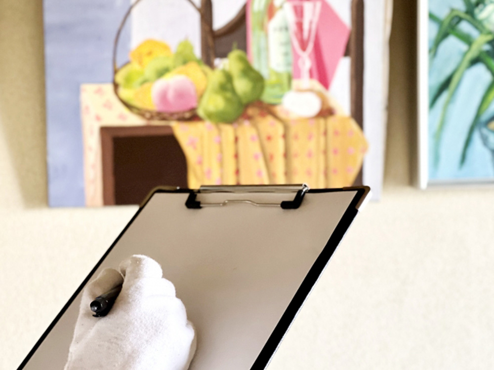 絵画鑑定の費用は？